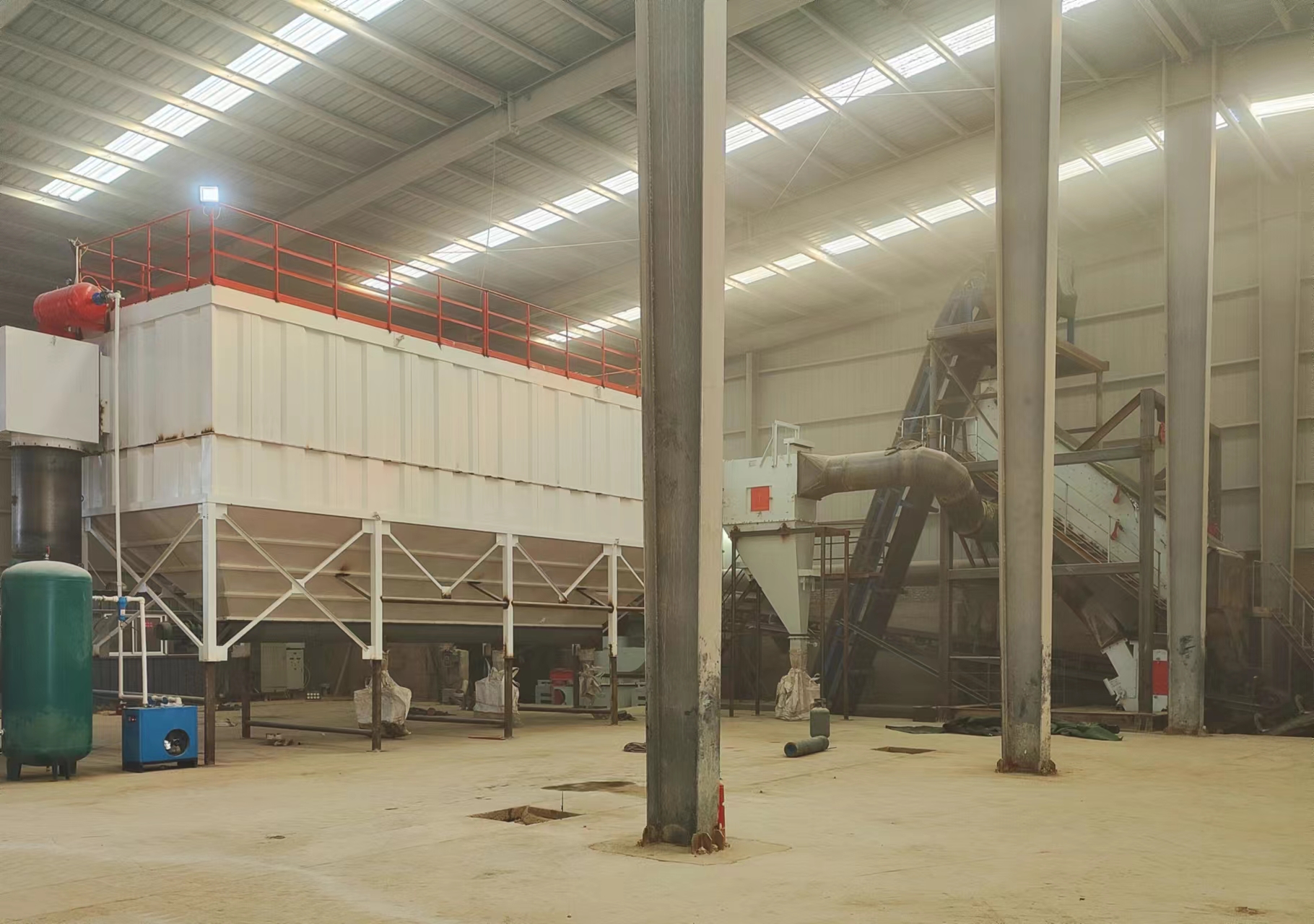 與平面制砂相比，干法制砂樓有哪些優(yōu)勢(shì)？