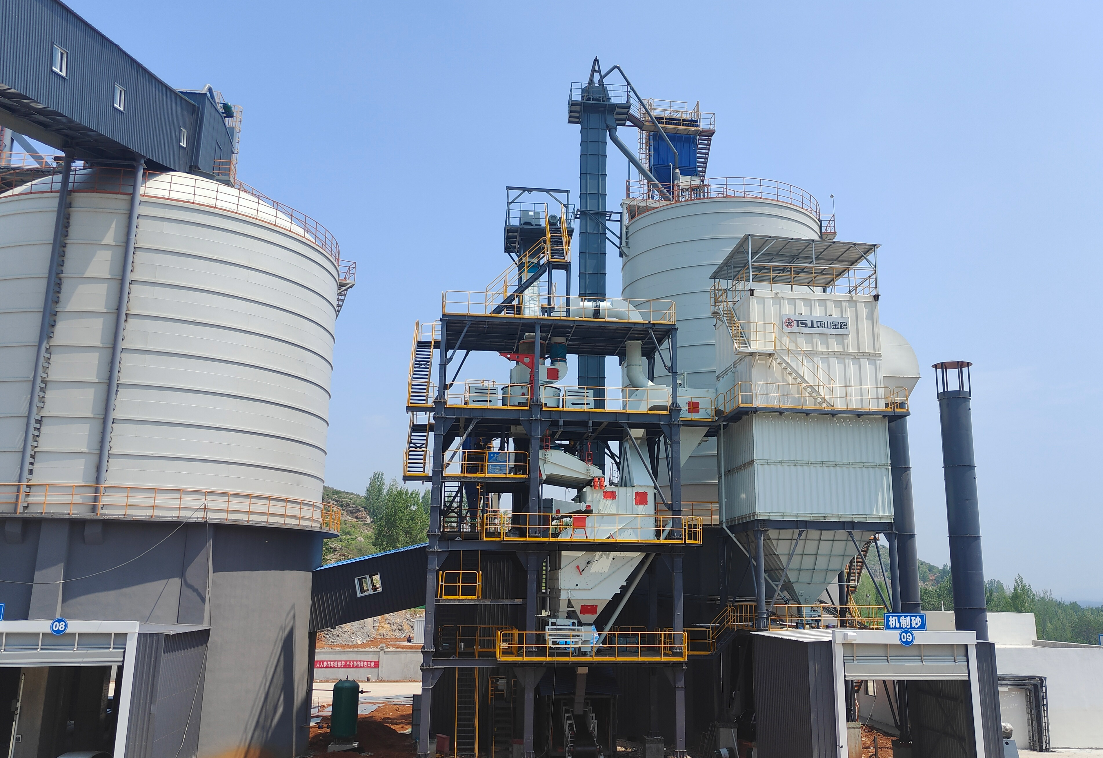 山東時(shí)產(chǎn)150噸制砂樓項(xiàng)目，一個(gè)月時(shí)間進(jìn)入投產(chǎn)模式